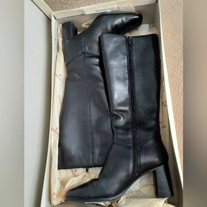 Women's Etienne Aigner Full Side Zip Black Leather Boots Jaffia Size 7
